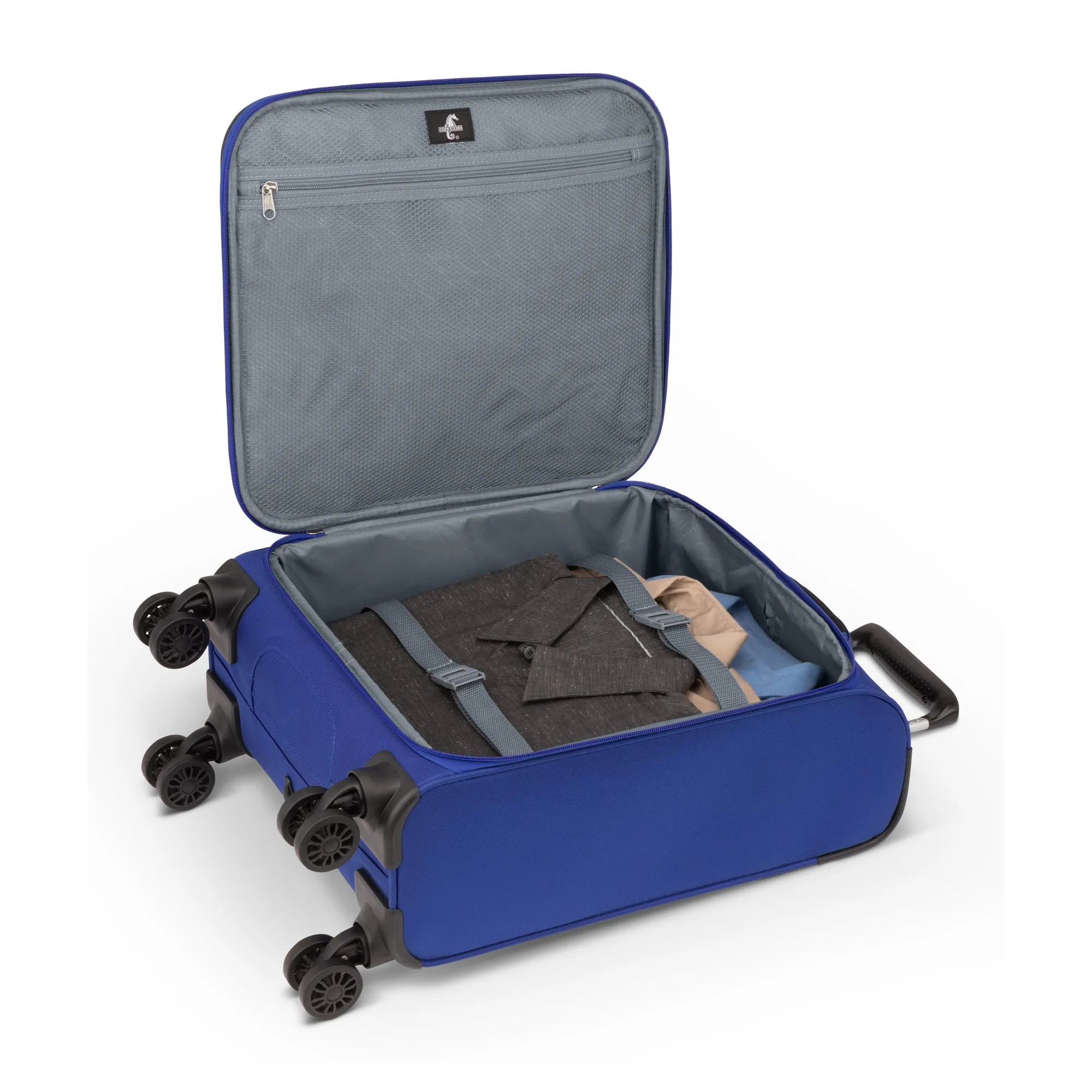 Atlantic Artisan III Spinner Carry-On Luggage
