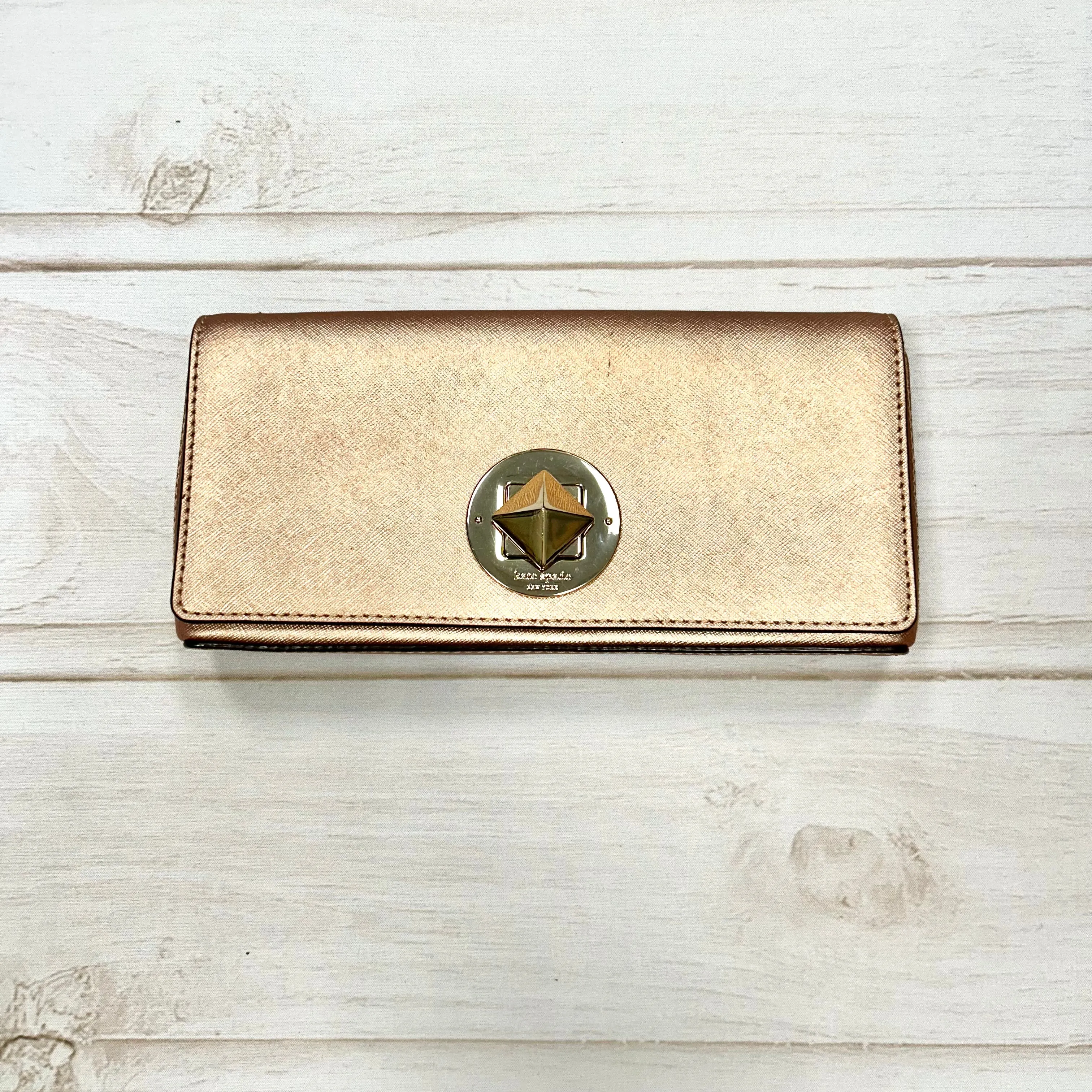 Clutch Designer By Kate Spade  Size: Large