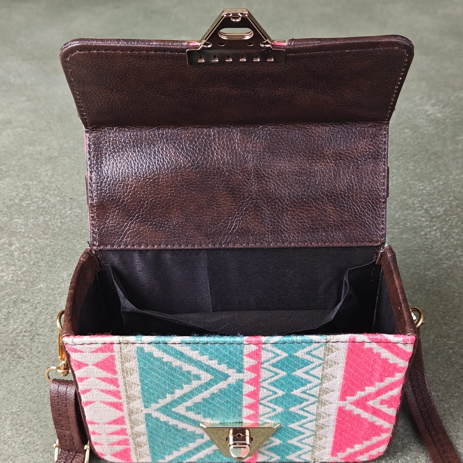 Cuboid Case Sling bags MultiColour ZigZag Prints